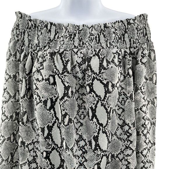 Miss Me Sweet Love Off Shoulder Long Sleeve Snake Skin Print Lace Top Small - Picture 3 of 9